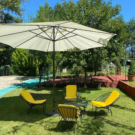 Sarikonaklar Garden Village Lantgård