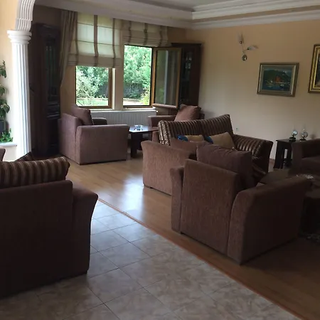 Sarikonaklar Garden Village Lantgård *