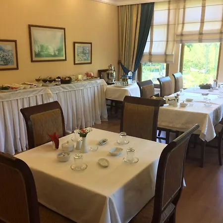 Sarikonaklar Garden Village Lantgård *