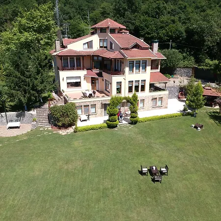 Sarikonaklar Garden Village Lantgård *